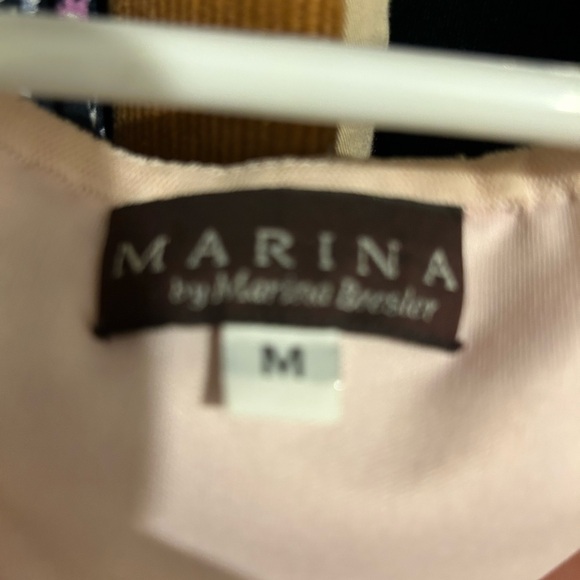 Pale pink beaded sleeveless top to wear for a formal evening - Picture 3 of 4